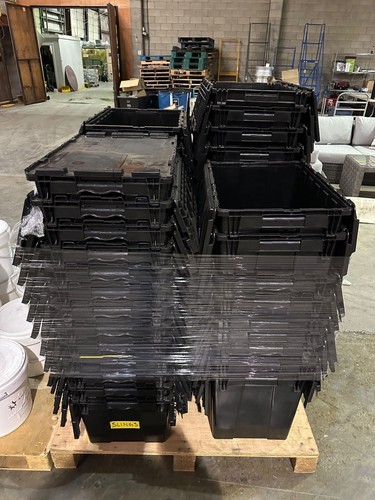 Large tote box attached - /,